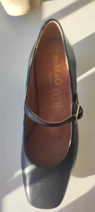 Merceditas piel tacón negras