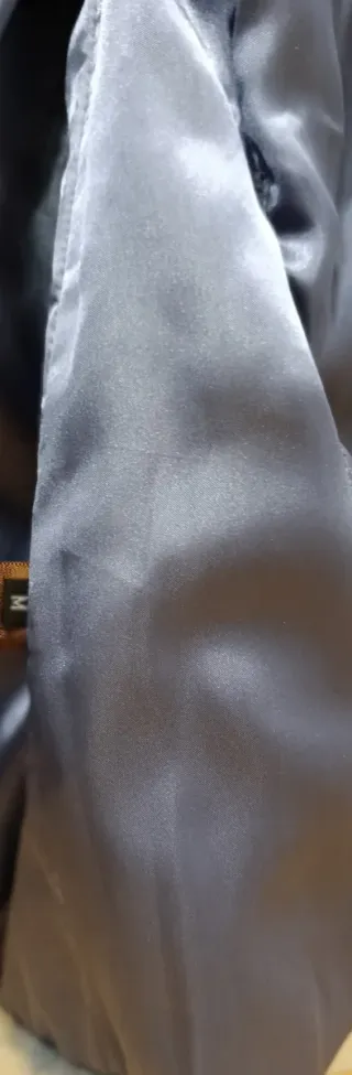 Chaqueta azul conejo y cuello zorro