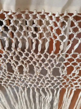 Mantón de Manila Seda Bordado a Mano