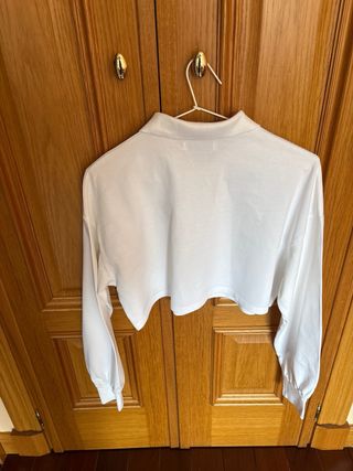 Polo Bershka blanco talla S