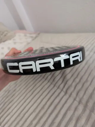 Pala de padel Raqueta de Padel Cartri Titan Alpha.