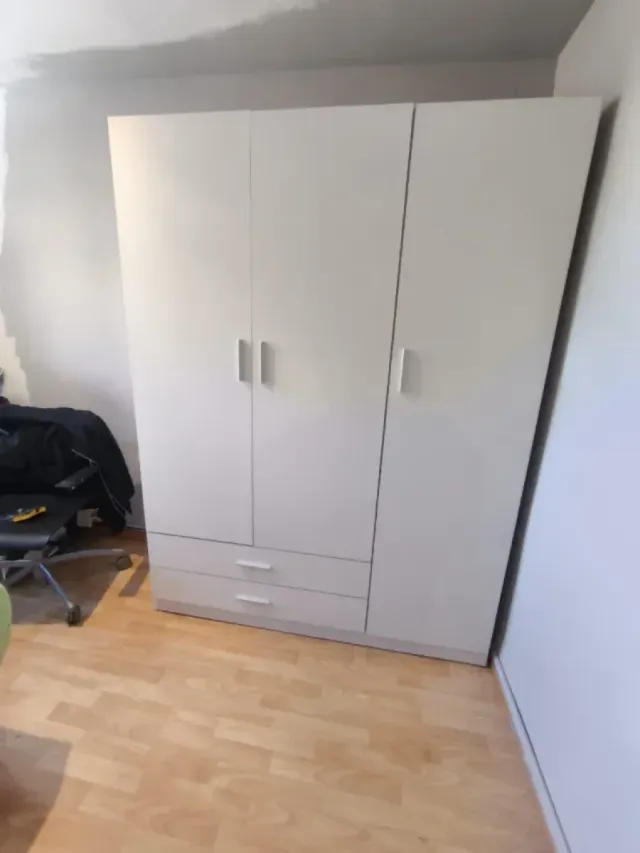 Armadi moderni in legno 2P/3P/4P