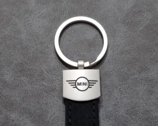Llavero Mini Cooper Negro y Rojo