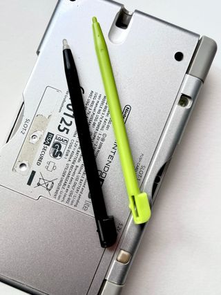 Nintendo DS Lite + Pokémon Mystery Dungeon GBA