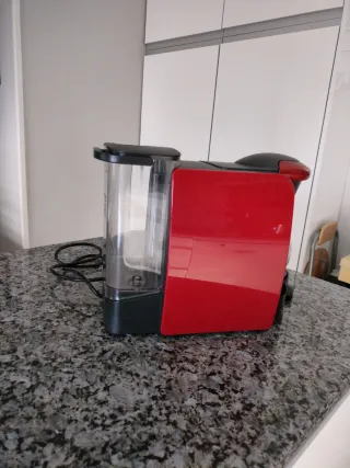 Cafetera Bosch Tassimo Roja y Negra