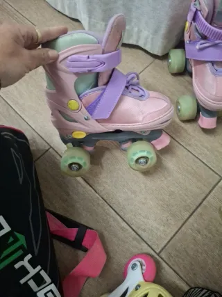 Patines infantiles rosas y morados