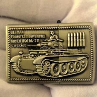 4 Accendini Tipo Zippo Non Aperti