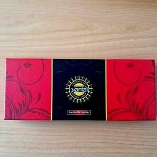 4 Accendini Tipo Zippo Non Aperti