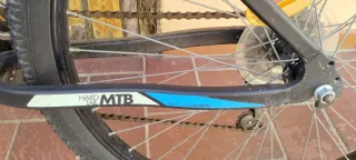 Bicicleta MTB B'TWIN Negra y Azul