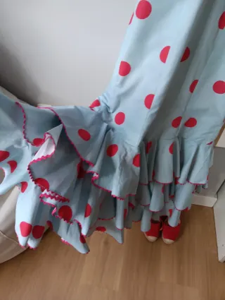 Traje de flamenca volantes lunares