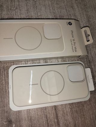 Apple Funda Beats con MagSafe para el iPhone 16 Pro Max - Piedra lunar