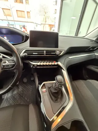Peugeot 3008 2020