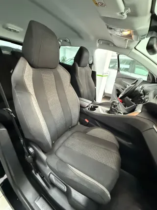 Peugeot 3008 2020