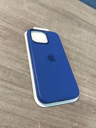 Funda silicona iPhone 16 Pro Max Azul ultramar