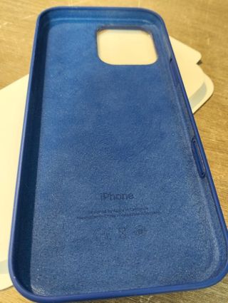 Funda silicona iPhone 16 Pro Max Azul ultramar