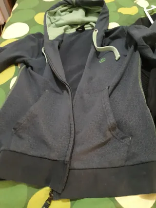 Chaqueta fina Ternua azul y verde