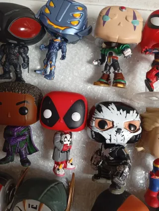Lote 23 Funko Marvel DC comics Superhéroes