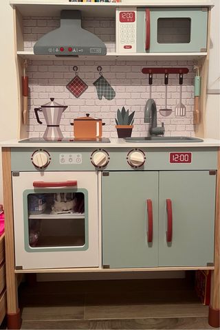 Piccola cucina in legno Woomax per bambini