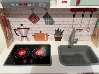 Piccola cucina in legno Woomax per bambini