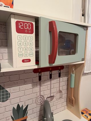 Piccola cucina in legno Woomax per bambini