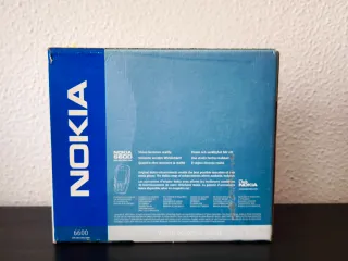 Nokia 6600 con scatola, CD e manuali