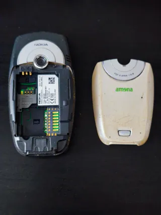 Nokia 6600 con scatola, CD e manuali