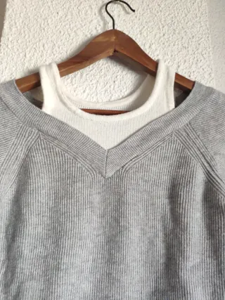 Jersey gris con top blanco