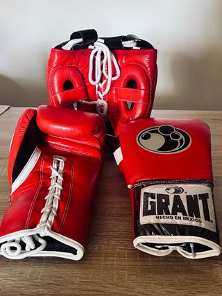 Conjunto Boxeo Guantes y Casco Rojo Winning/Grant
