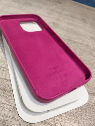Funda Apple iPhone 16 pro max Fucsia