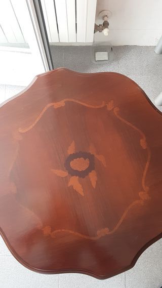 Mesa velador clásico madera noble