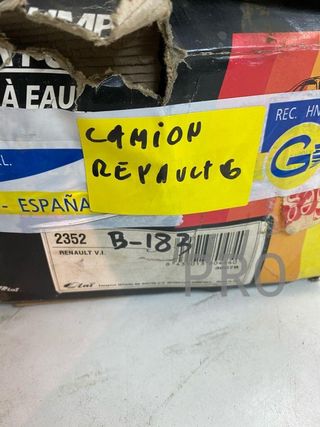 Bomba agua camion renault s130 nueva