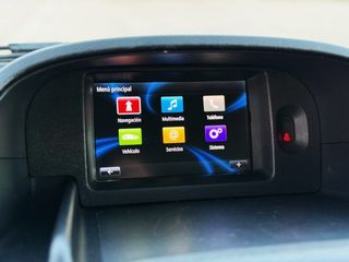 Renault Kangoo Combi 1.2 TCE LIMITED con BLUETOOTH, 6 VELOCIDADES...