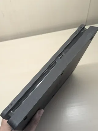 PS4 Slim 500GB Console Nera + Controller