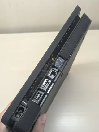 PS4 Slim 500GB Console Nera + Controller