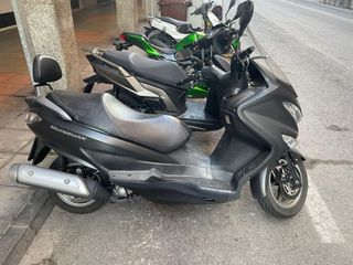 Suzuki Burgman 125cc Negra/Gris