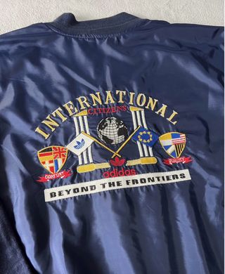 Chaqueta Adidas Vintage International Citizens