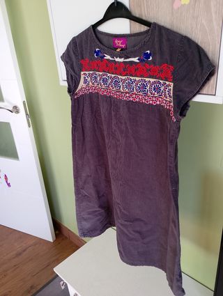 Vestido violeta pana bordado Talla S