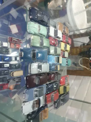 Coches a escala 1:43