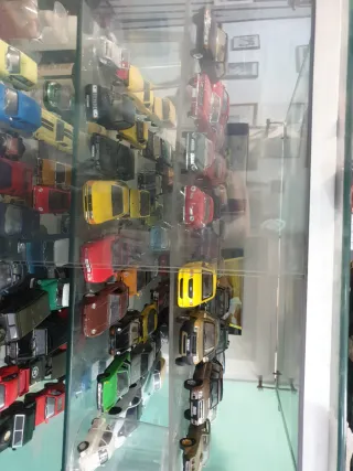 Coches a escala 1:43