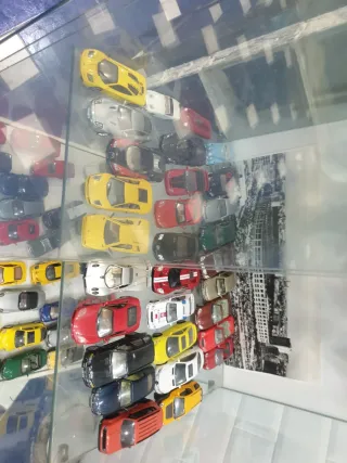Coches a escala 1:43