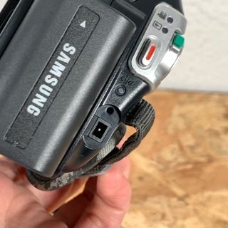 Videocamera Samsung VP-DC575WB