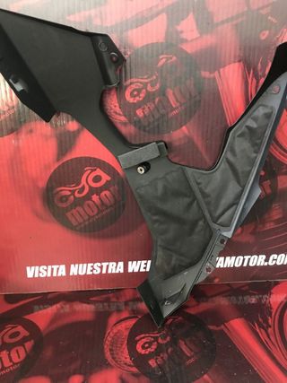 Carenado inferior para Yamaha R1 5VY-Y2808-00-P0
