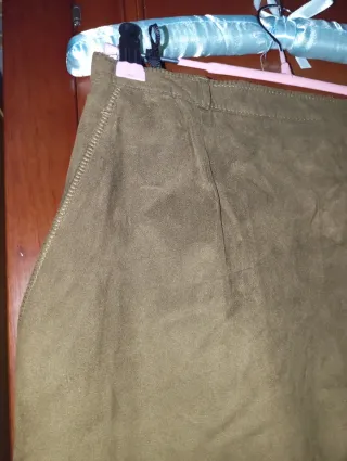 Falda larga verde oliva