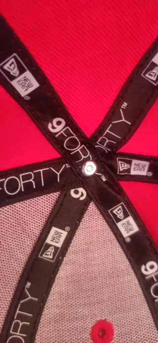 Gorra New Era Roja Ajustable