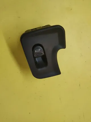 BOTONERA ELEVALUNAS DELANTERA DERECHA ALFA 147