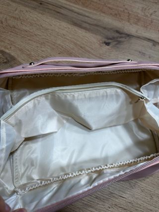 Neceser rosa con asa