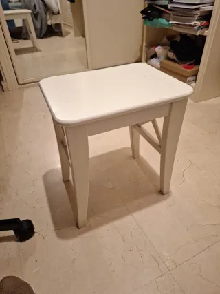 Tocador Ikea Hemnes con espejo y banco