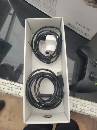 Le due per 170 Xbox One S 500 GB Bianca