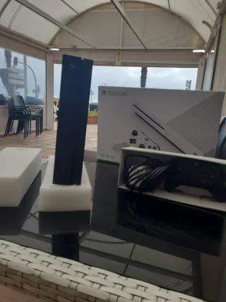 Le due per 170 Xbox One S 500 GB Bianca