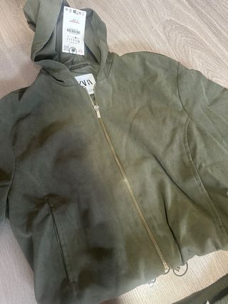 Conjunto Zara dos piezas verde oliva sin estrenar